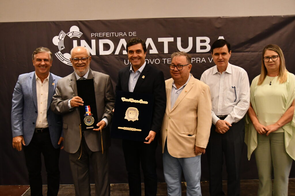 Homenagens e títulos de funcionários-padrão marcam os 195 anos de Indaiatuba