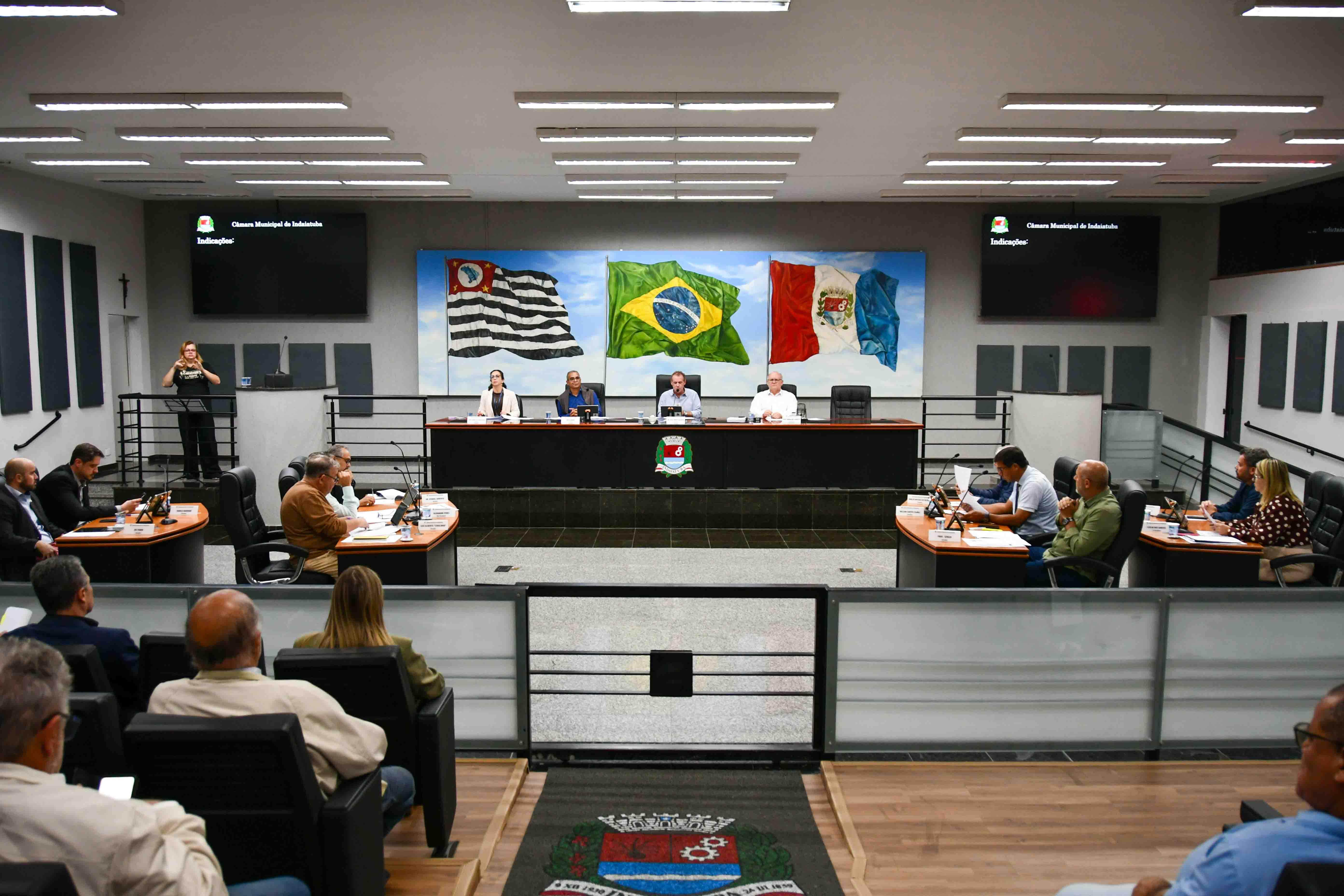 Legislativo aprimora lei de orientação sobre primeiros-socorros a bebês