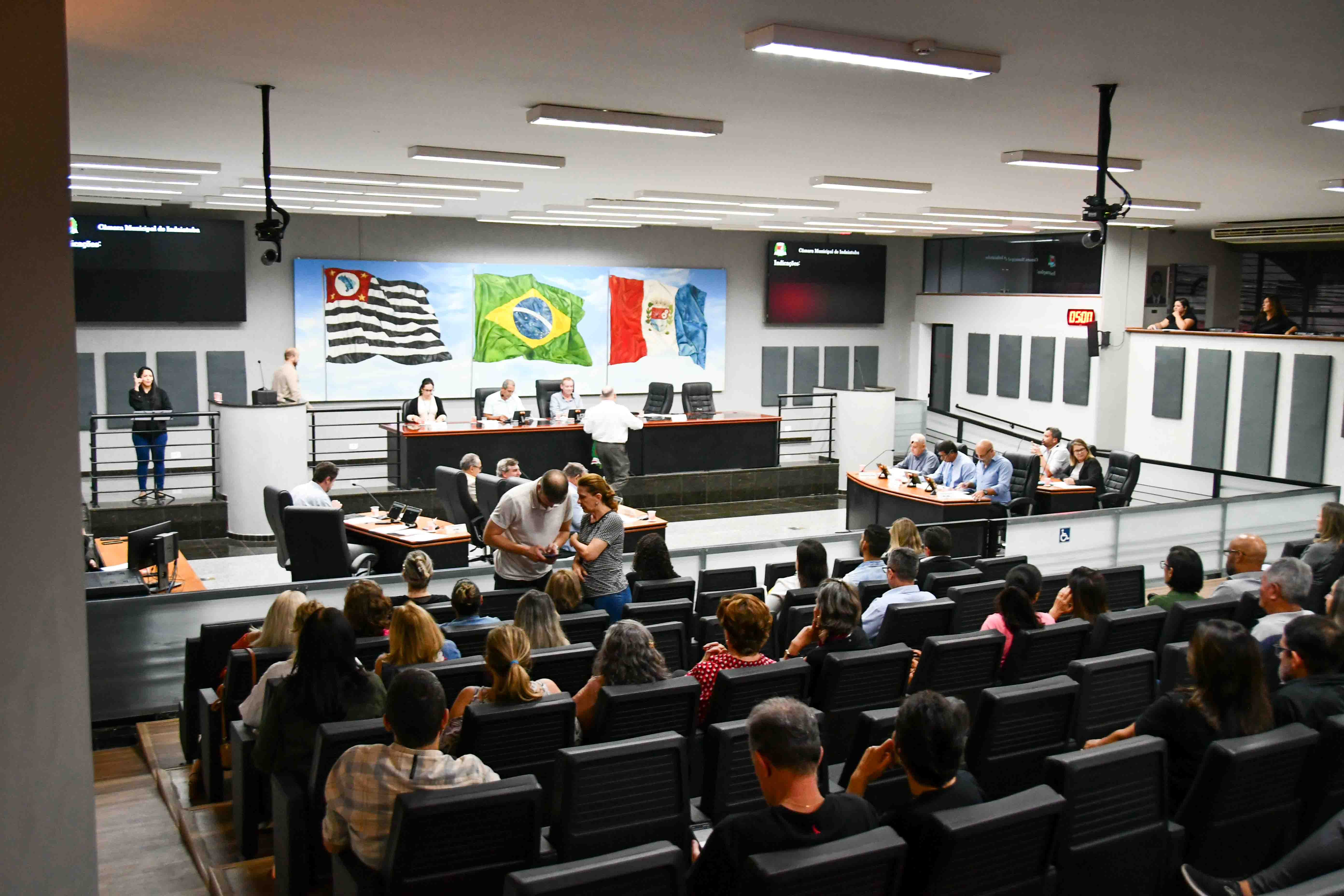 Presidente da Câmara defende instalação de posto de vacinação no Terminal Central