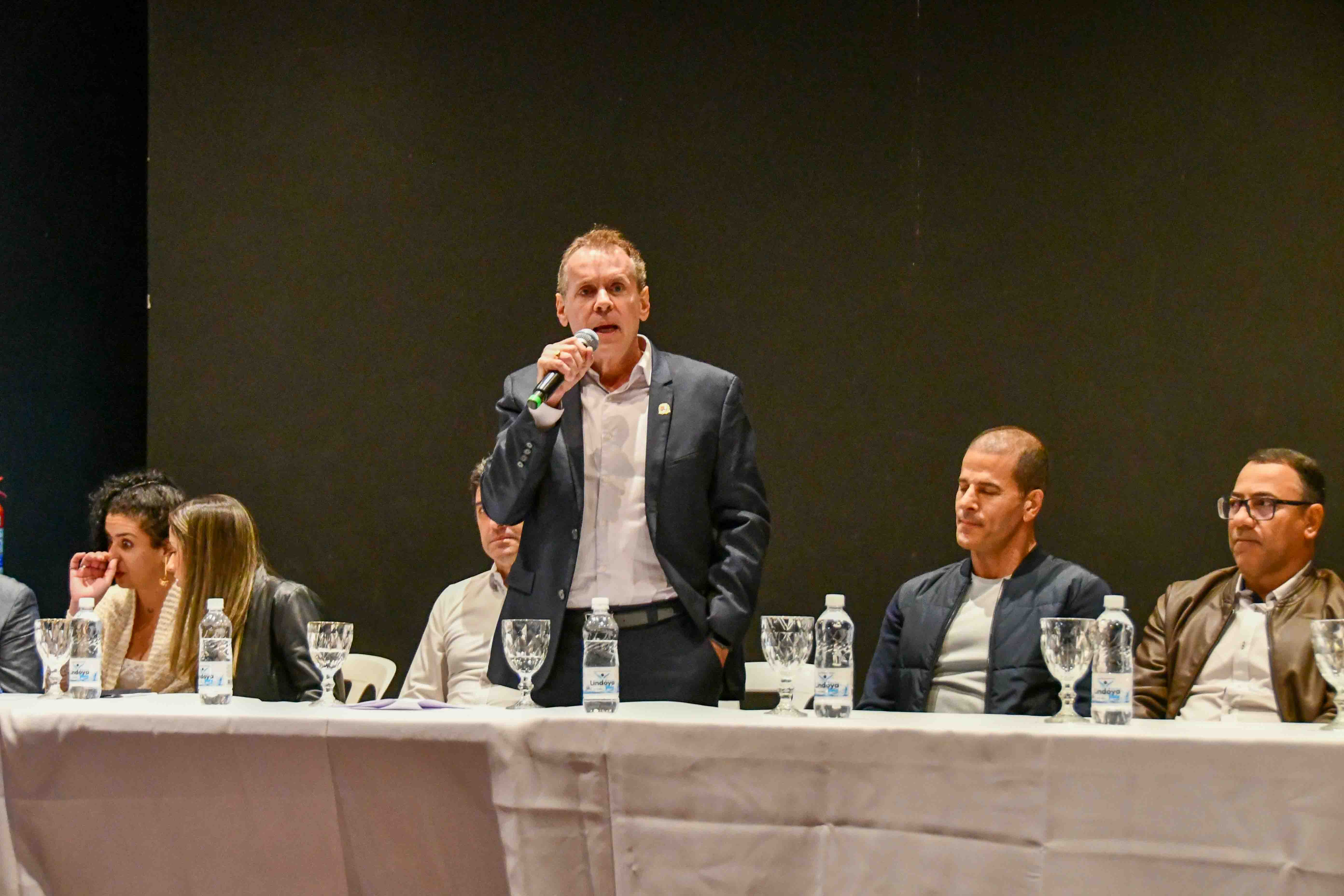 Trabalhadores da Saúde são homenageados em solenidade